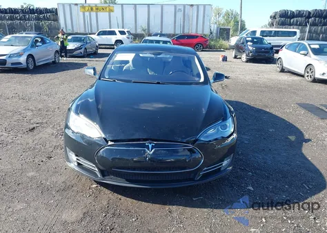 2013 Tesla Model S из США, поврежденный, VIN 5YJSA1CN8DFP24898